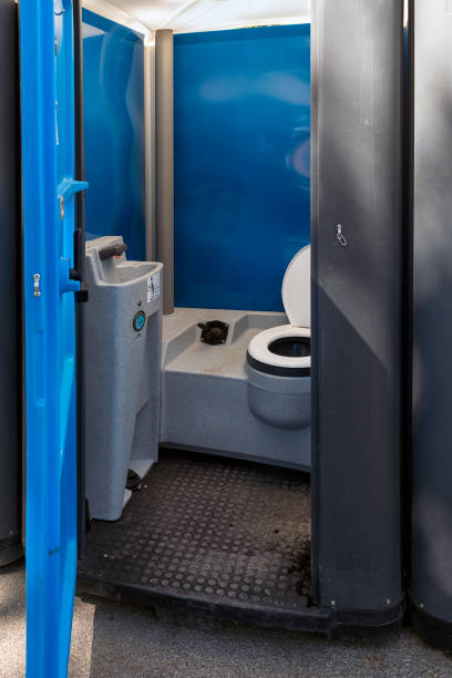 Best Portable restroom trailer rental  in Ormond Beach, FL
